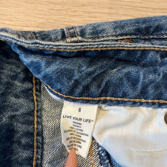 VINTAGE American Eagle Outfitters Denim Distressed Miniskirt Jean Skirt size 4 - Picture 4 of 5